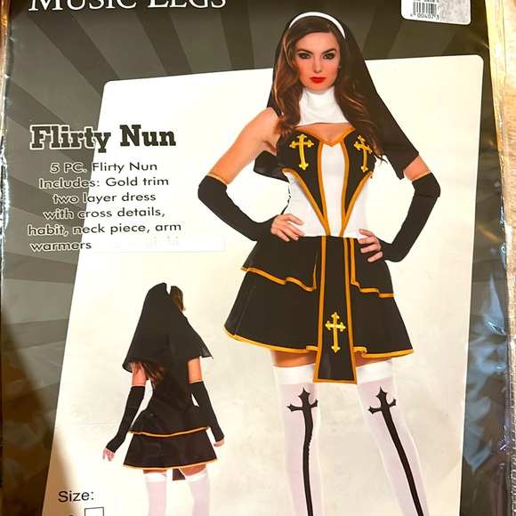 Nun Halloween 🎃 costume!! New with tags! Size xl! Perfect condition! - Picture 1 of 4